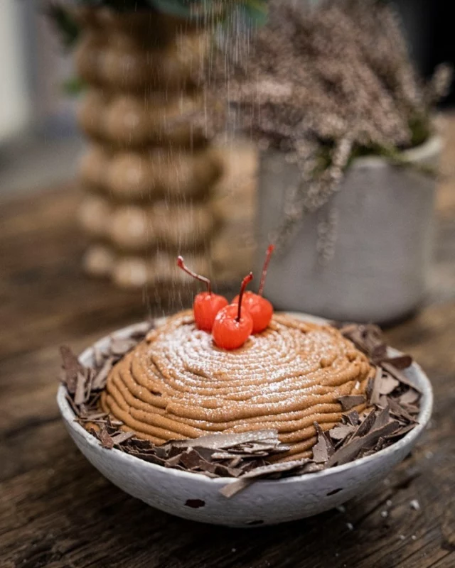 Our pastry chef Despina has created delightful treats to brighten your holiday meals like this reimagined Mont Blanc 🎄🍰

The perfect way to end the year on a sweet note! 🌟

#HolidayDesserts #GourmetPastry #ChefCreations #SweetMoments